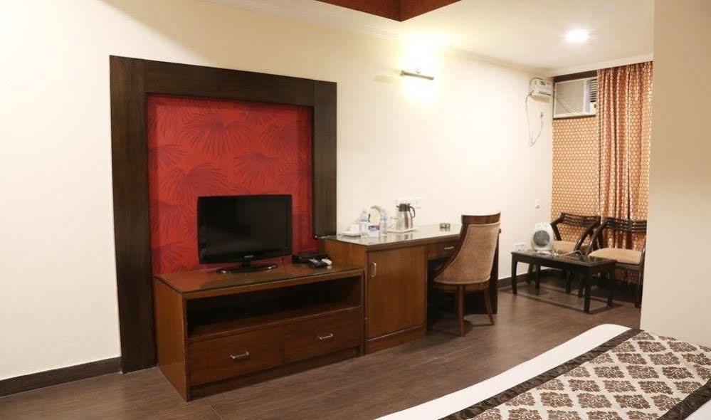 Chirag Residency Hotell New Delhi Eksteriør bilde