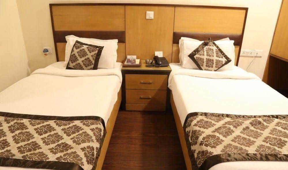Chirag Residency Hotell New Delhi Eksteriør bilde